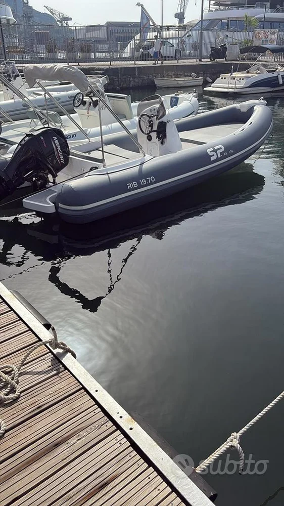 BoatPhoto.coverAlt