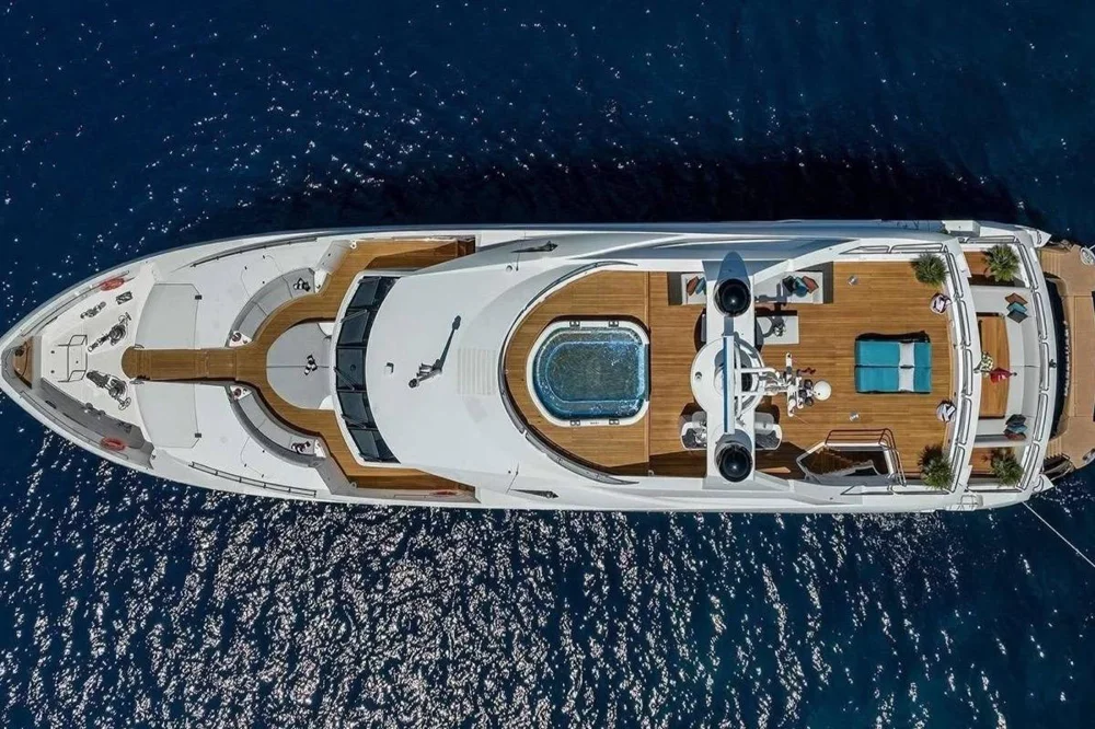 BoatPhoto.alt