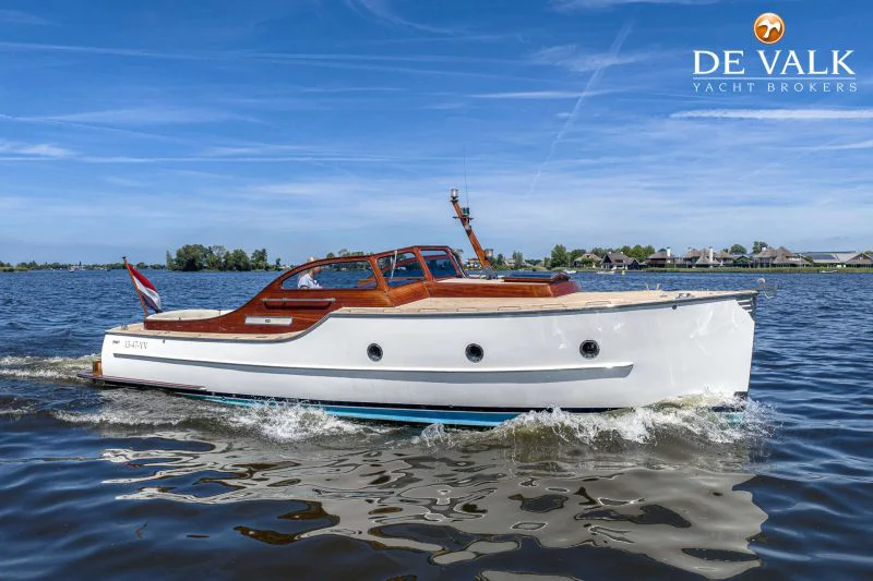 BoatPhoto.coverAlt