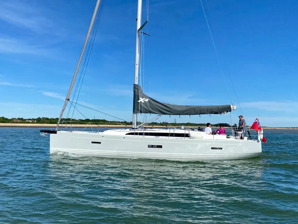 BoatPhoto.coverAlt