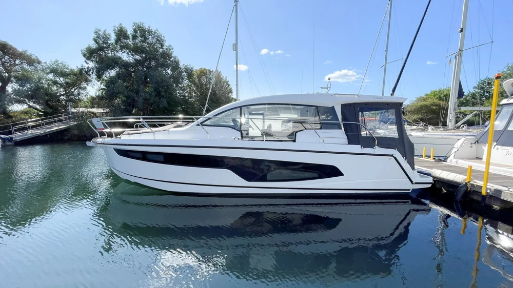 BoatPhoto.coverAlt