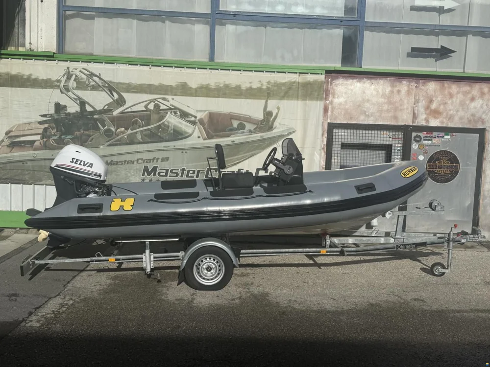BoatPhoto.coverAlt