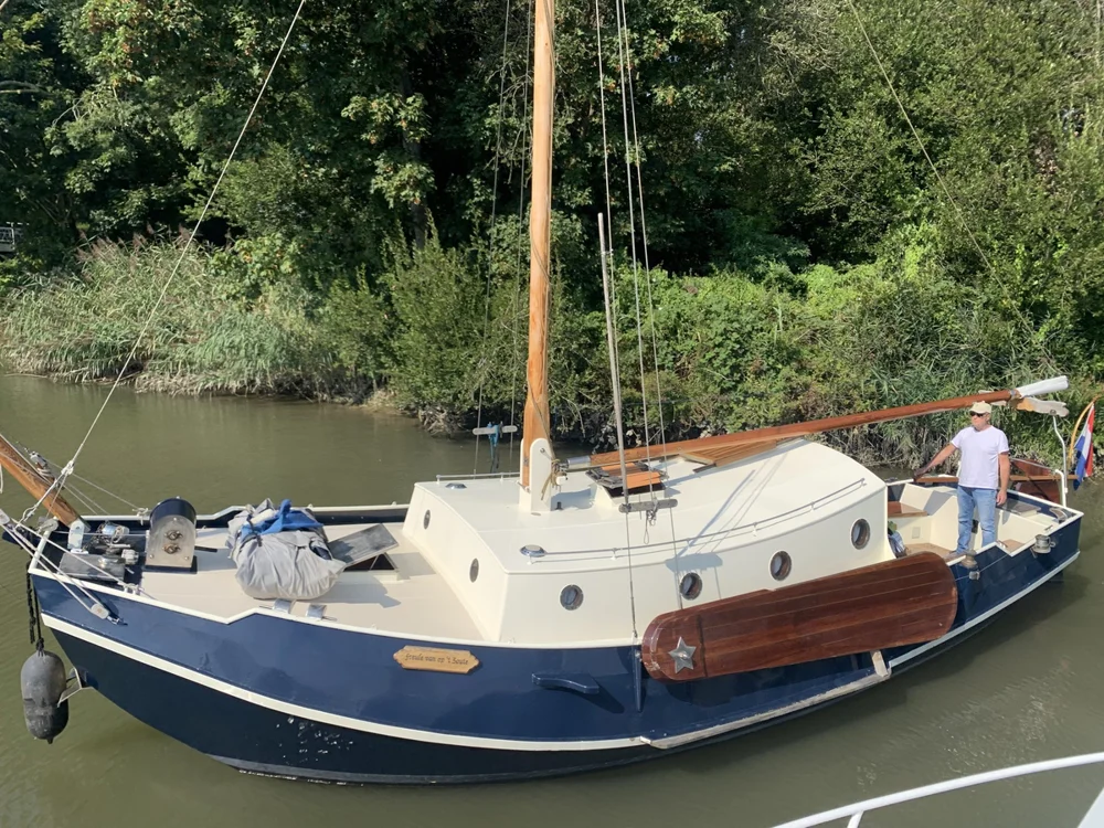 BoatPhoto.alt