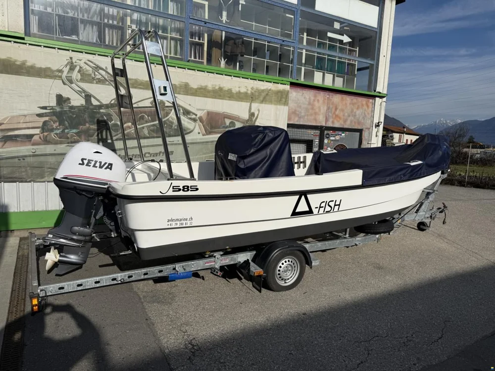 BoatPhoto.alt