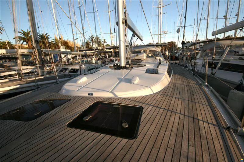BoatPhoto.coverAlt