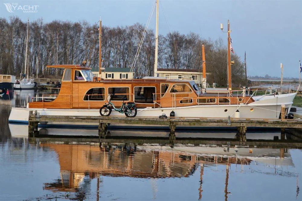 BoatPhoto.alt