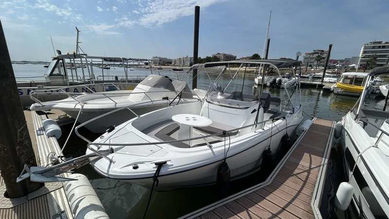 BoatPhoto.coverAlt