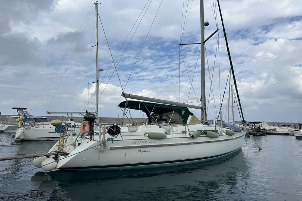 BoatPhoto.alt