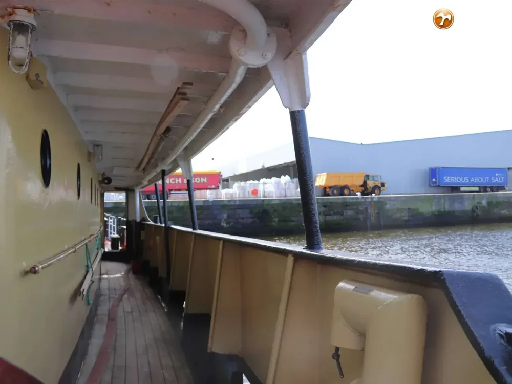BoatPhoto.alt