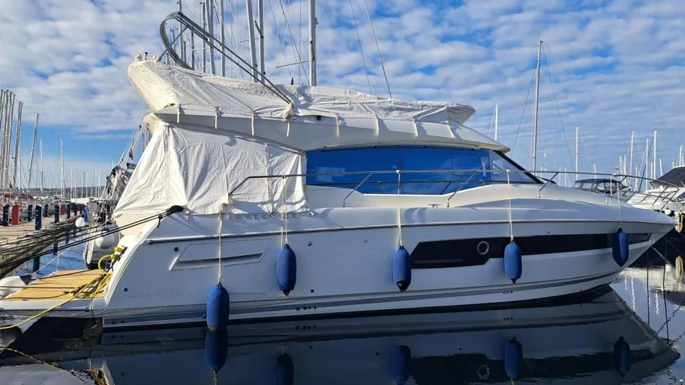 BoatPhoto.alt
