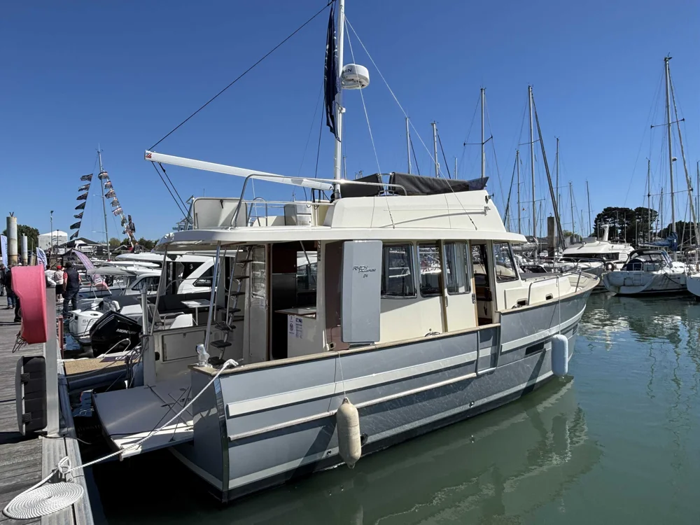 BoatPhoto.coverAlt