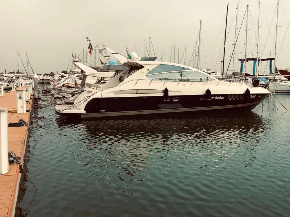 BoatPhoto.alt