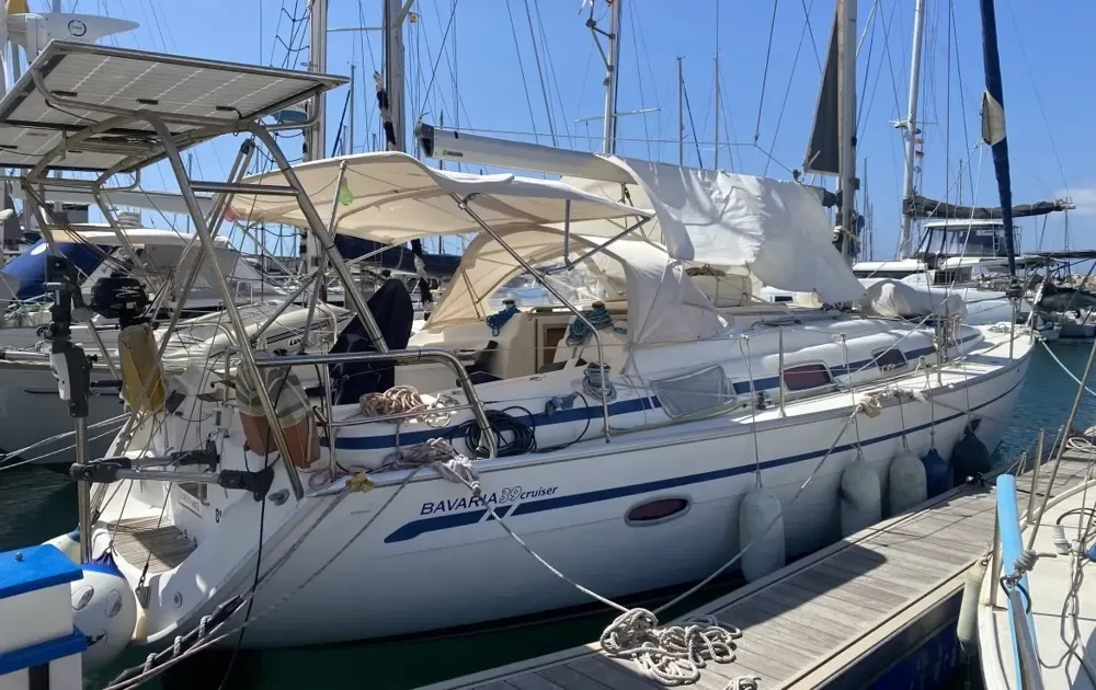 BoatPhoto.coverAlt