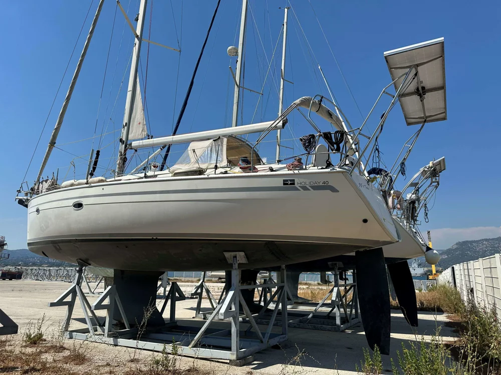 BoatPhoto.coverAlt