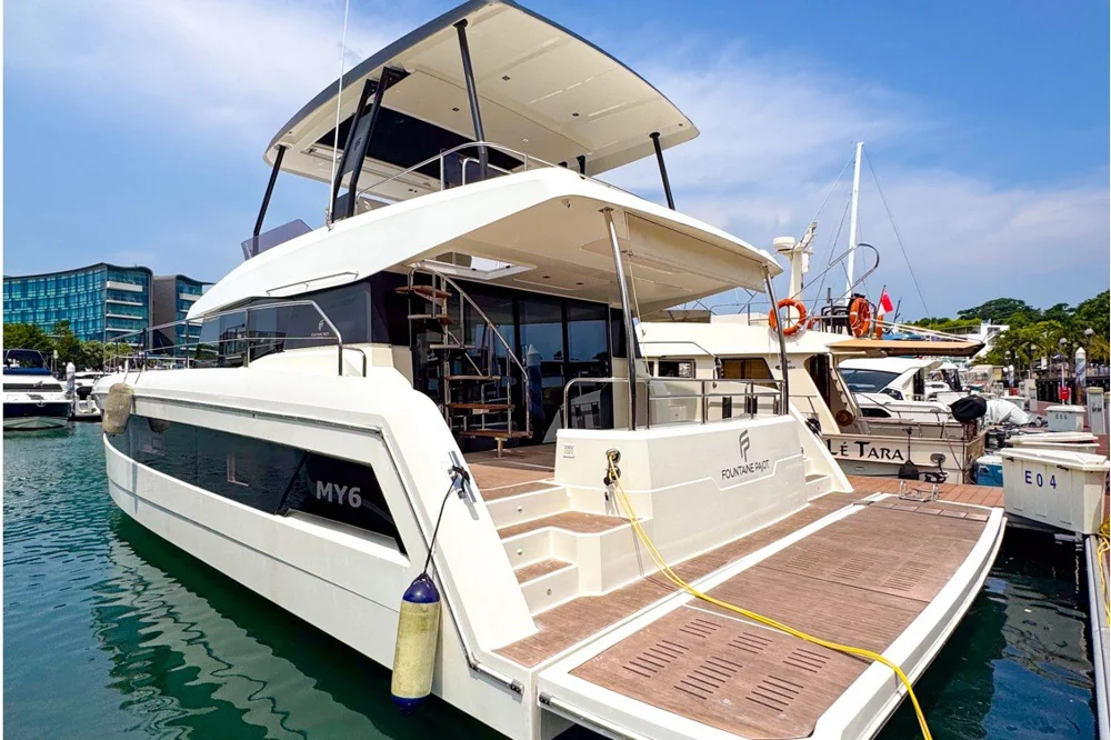 BoatPhoto.coverAlt