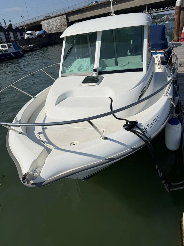 BoatPhoto.coverAlt