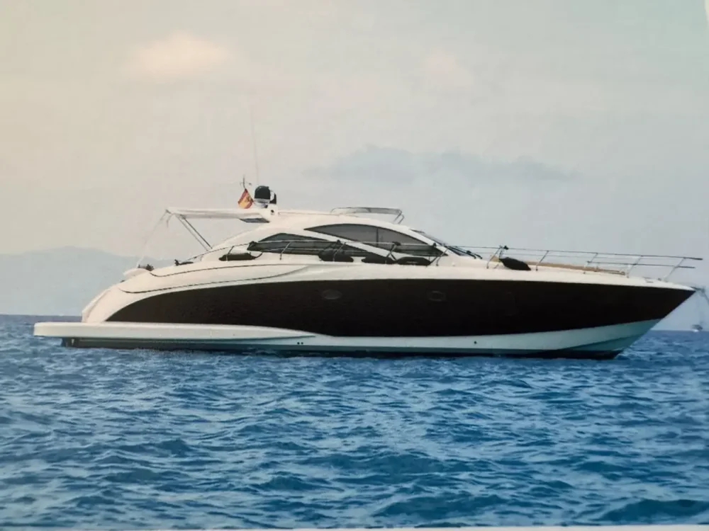 BoatPhoto.coverAlt