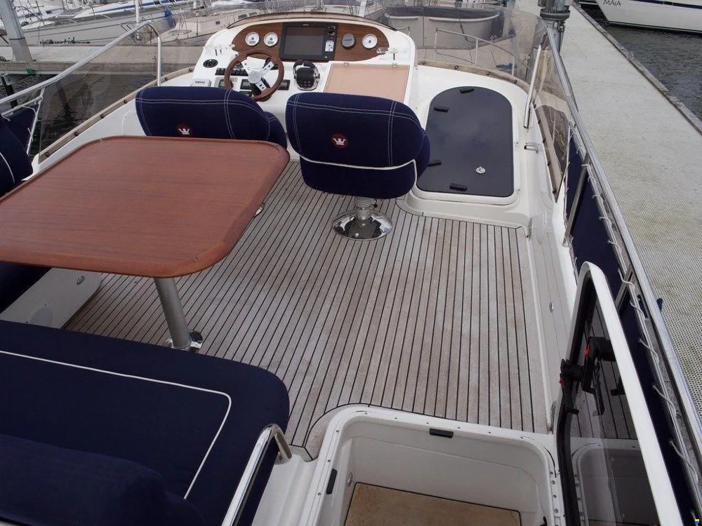 BoatPhoto.alt