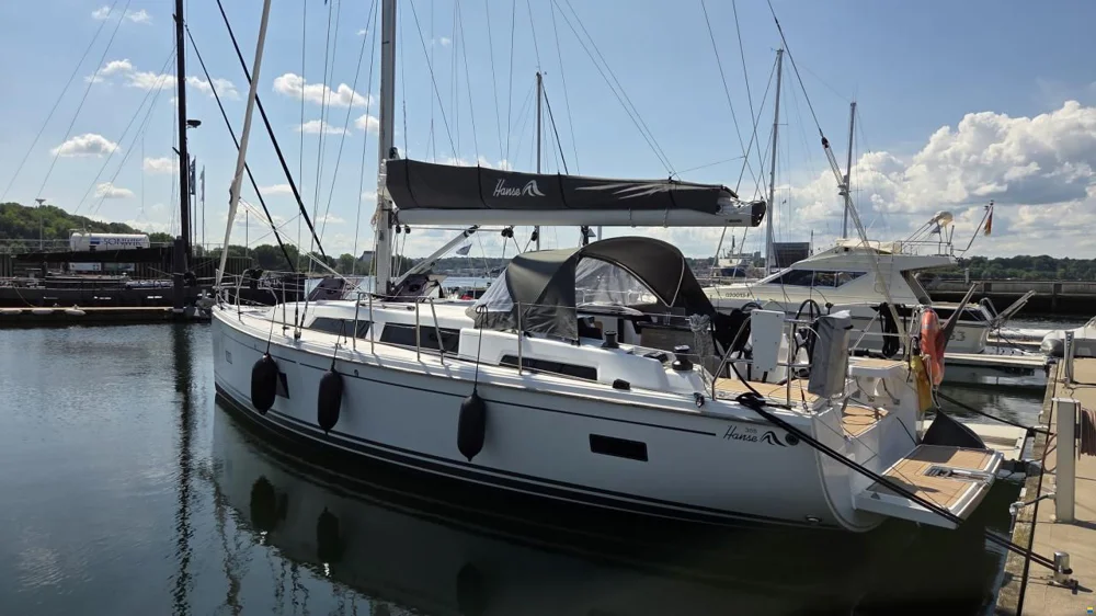 2021 Hanse Yachts 388 for sale in Germany, photo 2 of 5