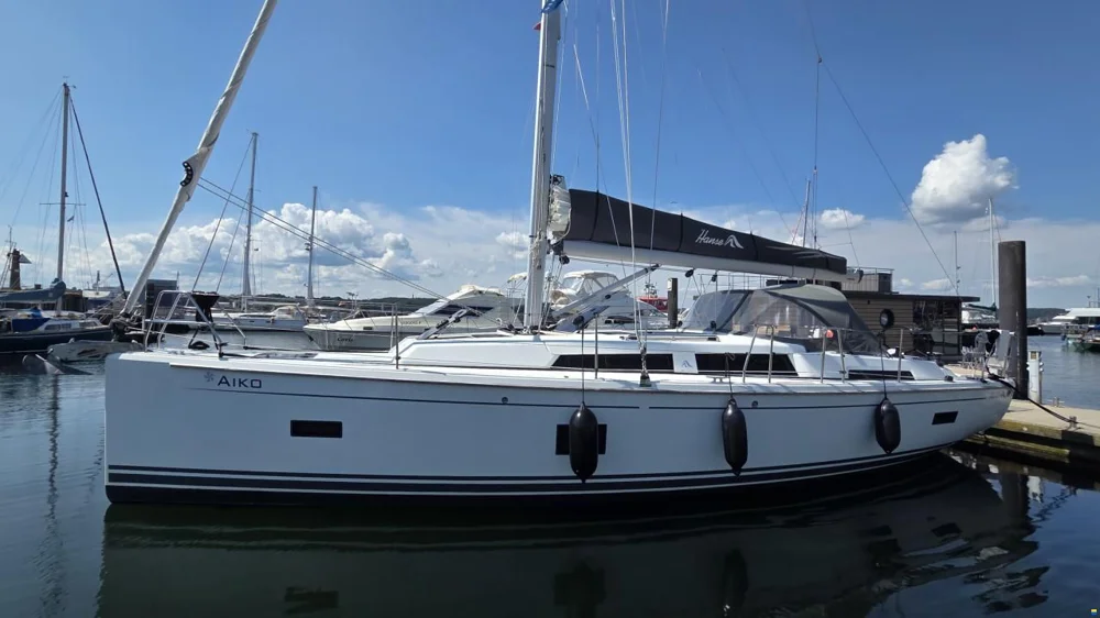 2021 Hanse Yachts 388 for sale in Germany, photo 2 of 5