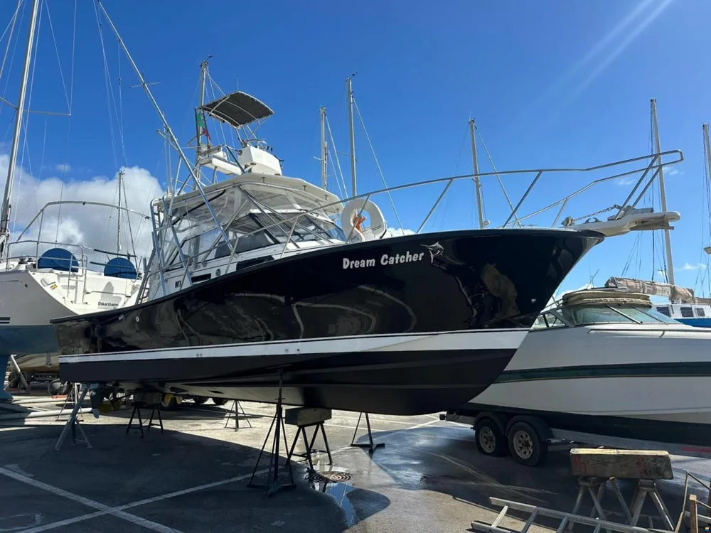 BoatPhoto.coverAlt