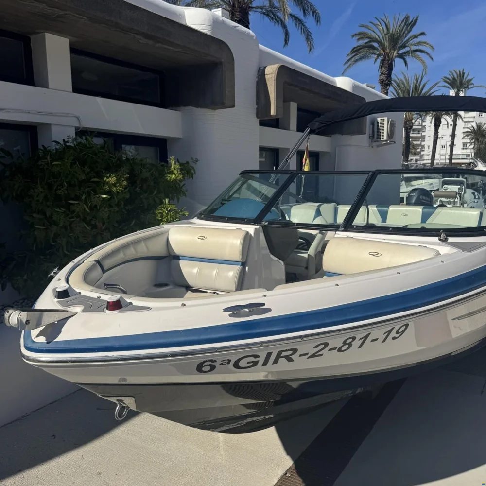 2017 Regal Boats 2000 ESX for sale in Empuriabrava, Spain, photo 2 of 5