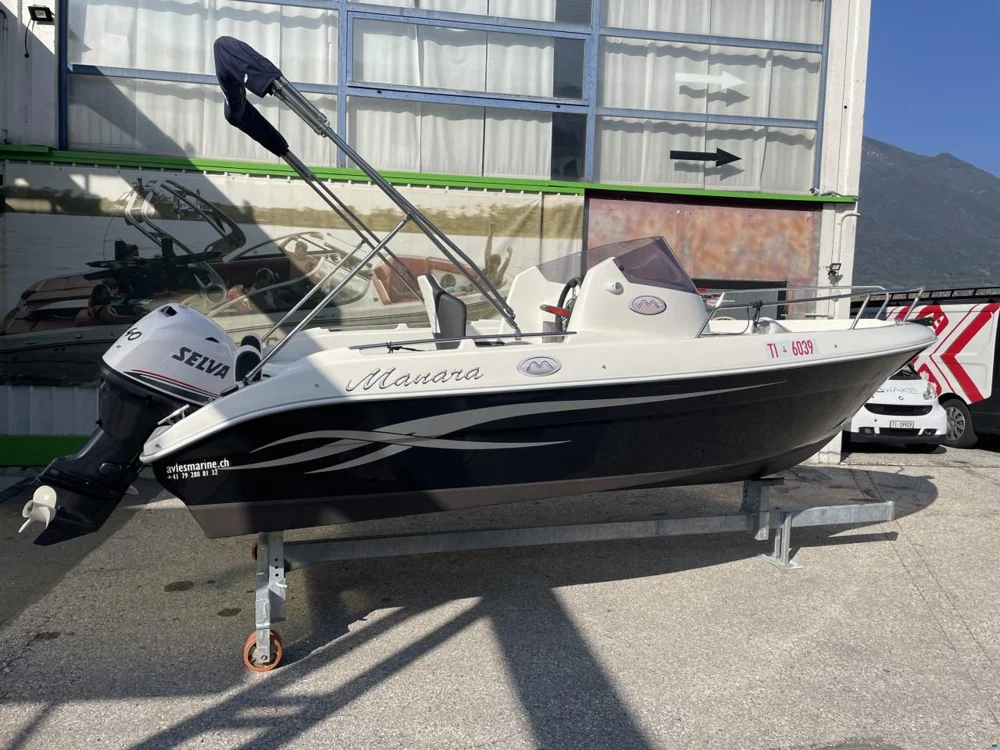 BoatPhoto.coverAlt