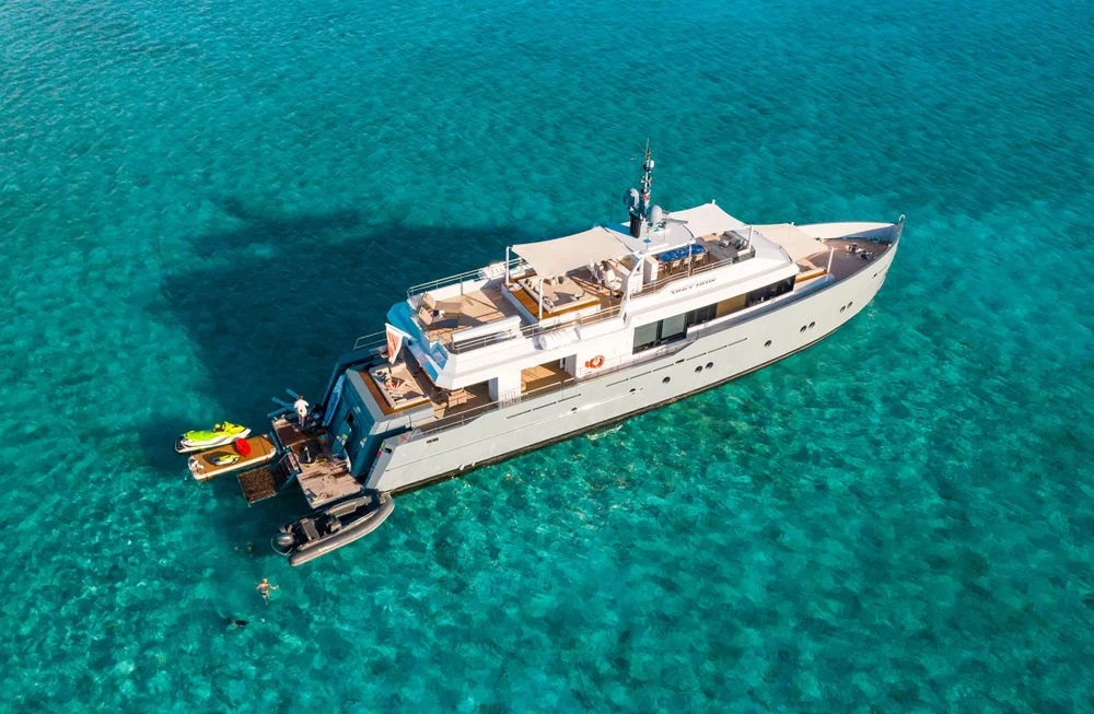 BoatPhoto.alt