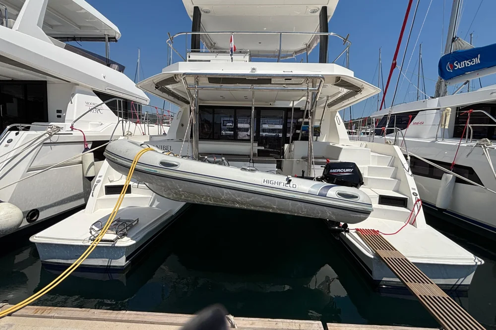 BoatPhoto.coverAlt
