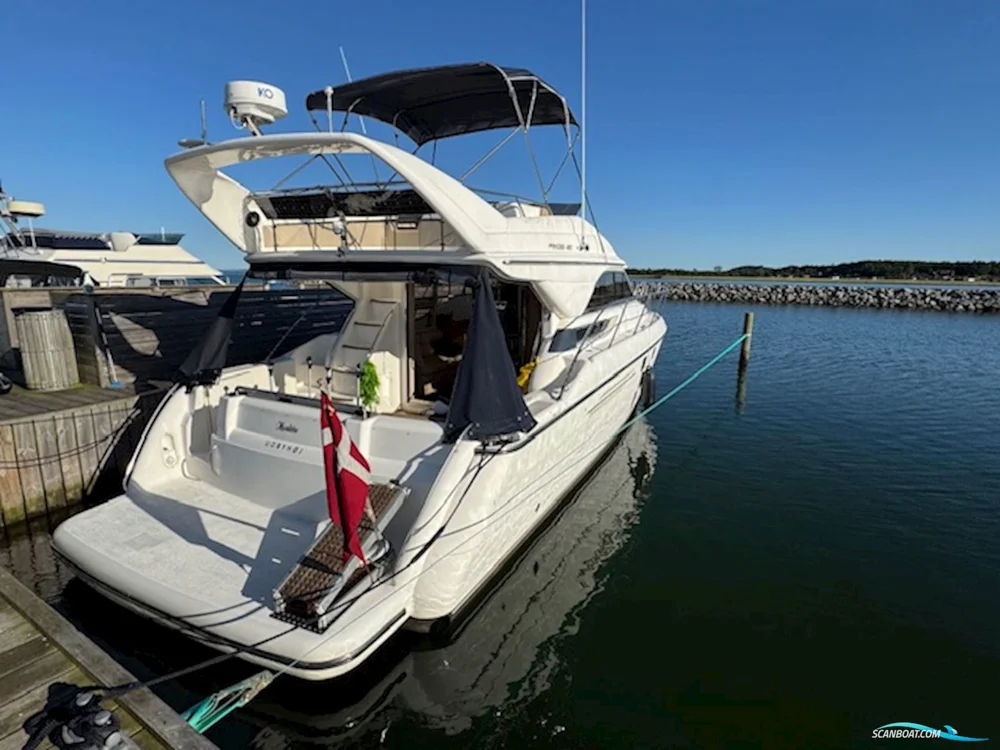 BoatPhoto.coverAlt