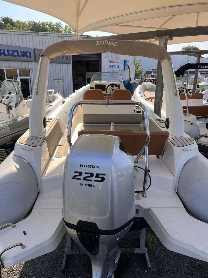BoatPhoto.alt
