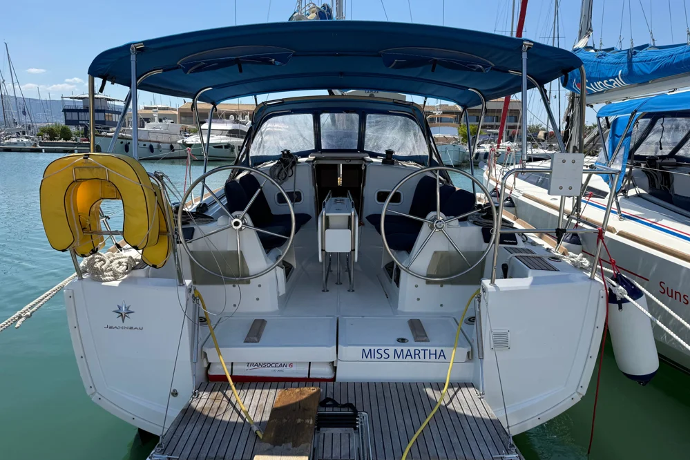 BoatPhoto.coverAlt