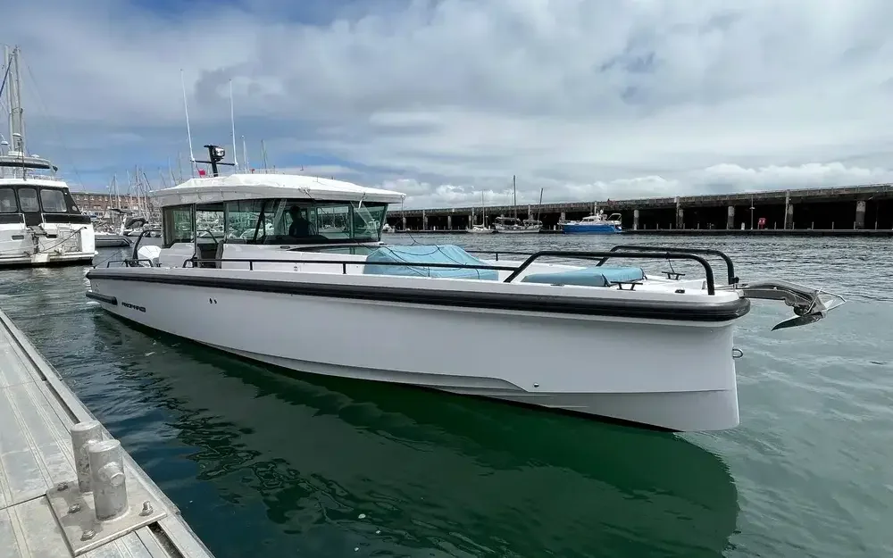 BoatPhoto.coverAlt