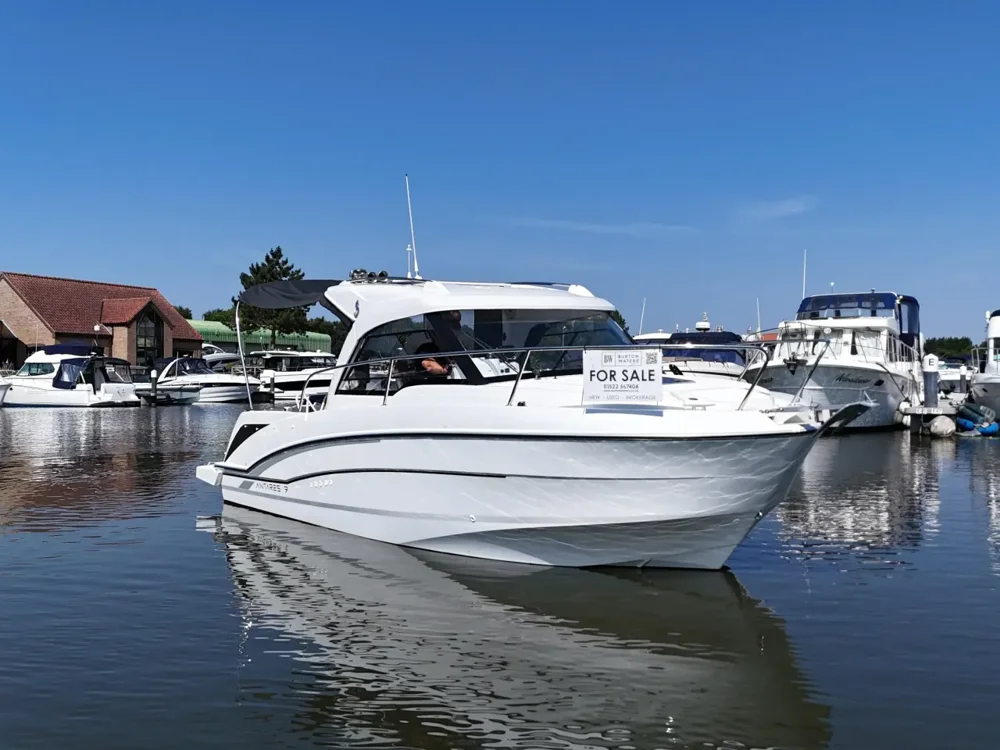 BoatPhoto.coverAlt