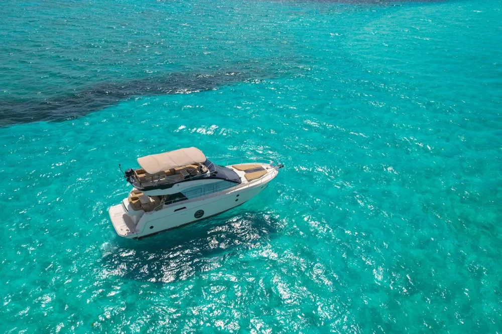 BoatPhoto.alt