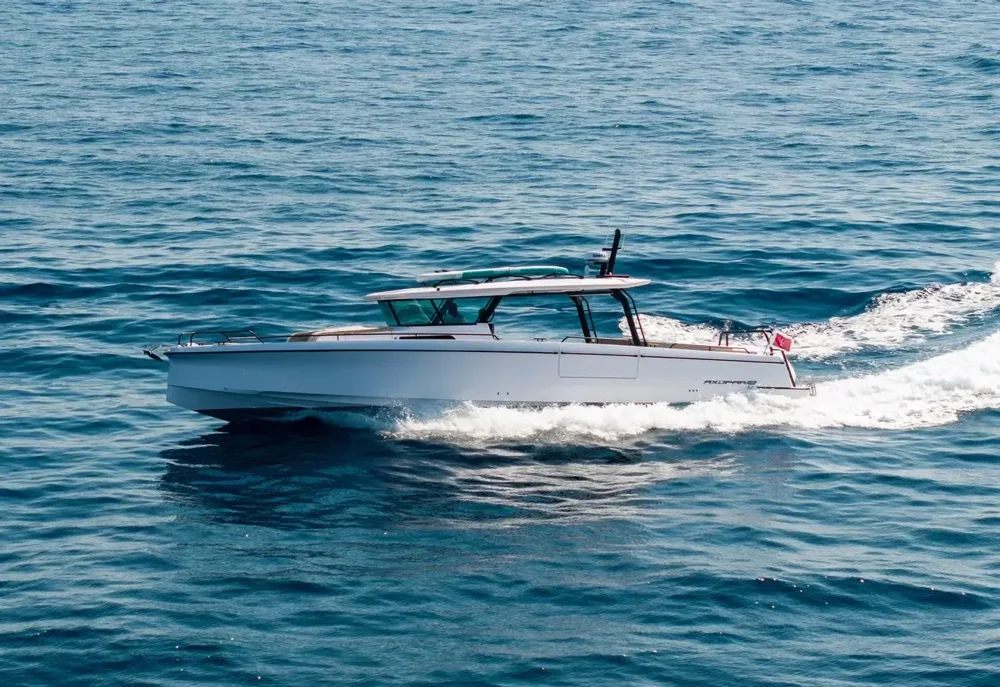 BoatPhoto.coverAlt
