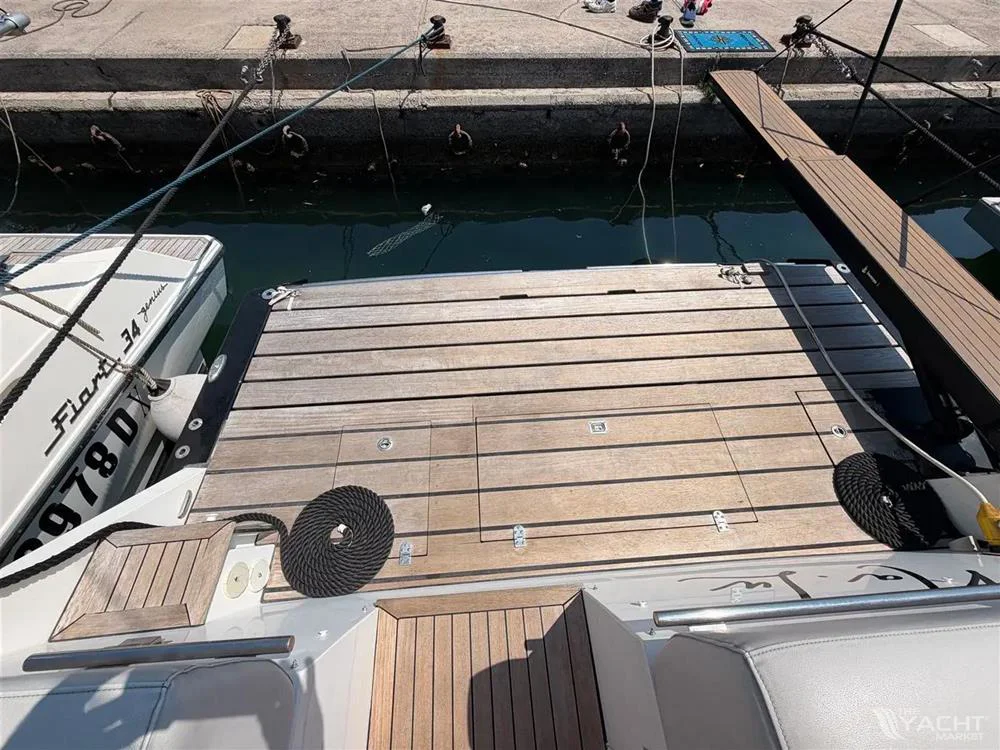 BoatPhoto.alt