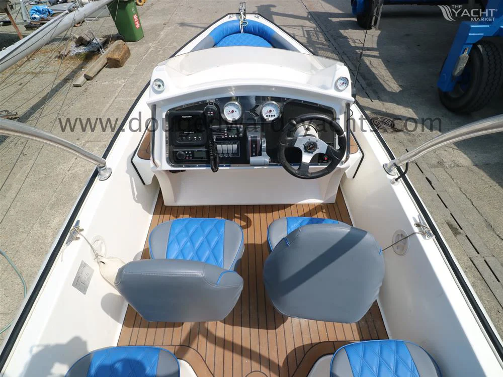 BoatPhoto.alt