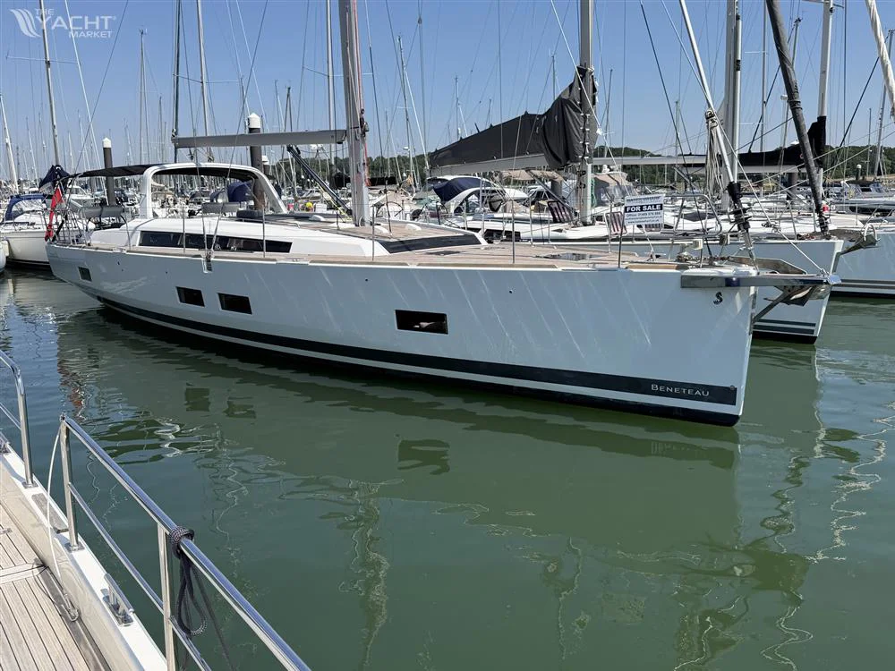 BoatPhoto.coverAlt