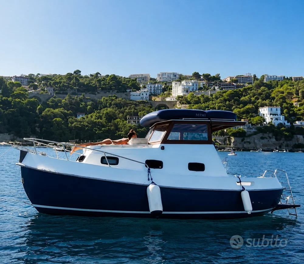 BoatPhoto.coverAlt