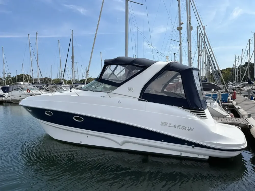 BoatPhoto.coverAlt