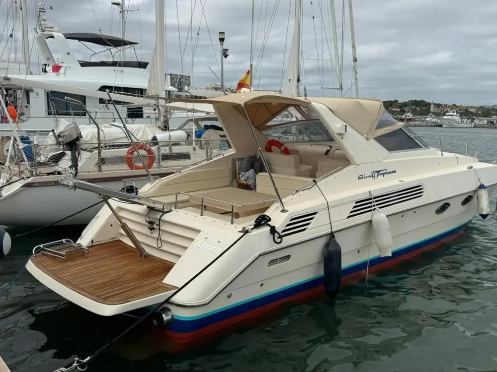 BoatPhoto.alt