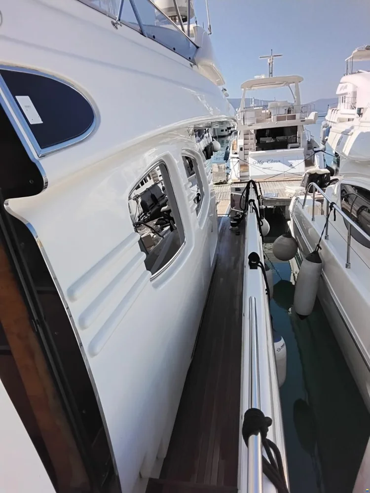 BoatPhoto.coverAlt