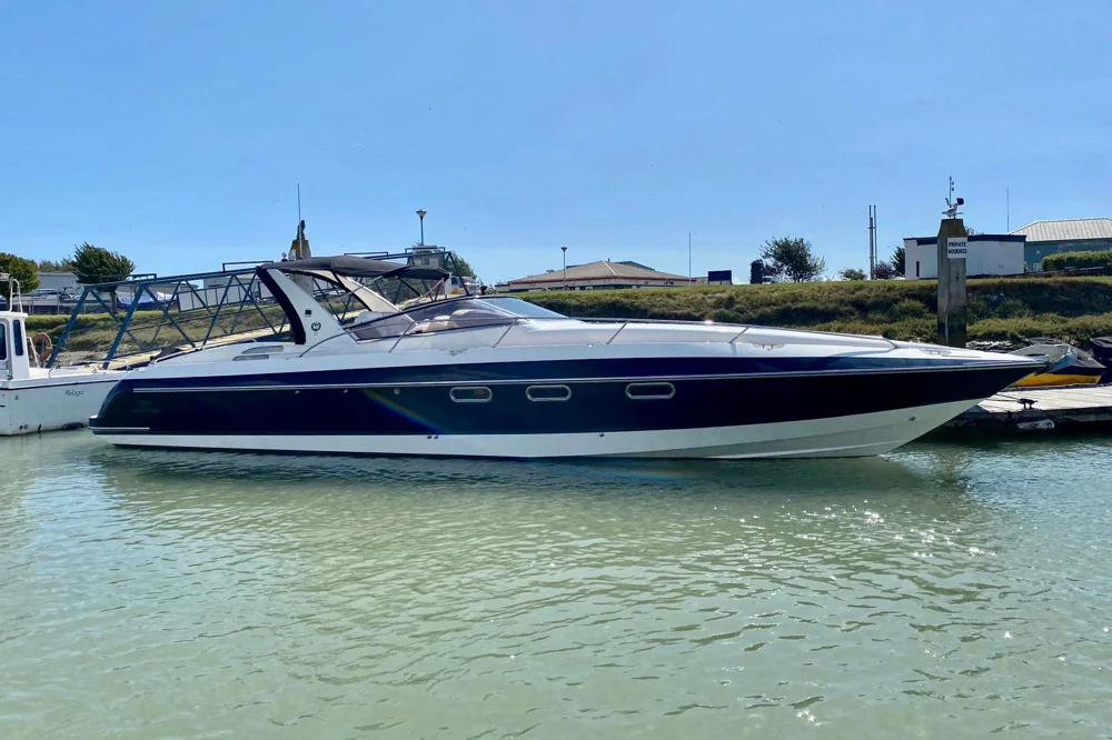 BoatPhoto.coverAlt