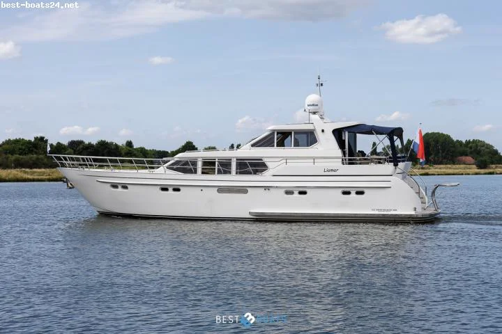 BoatPhoto.alt