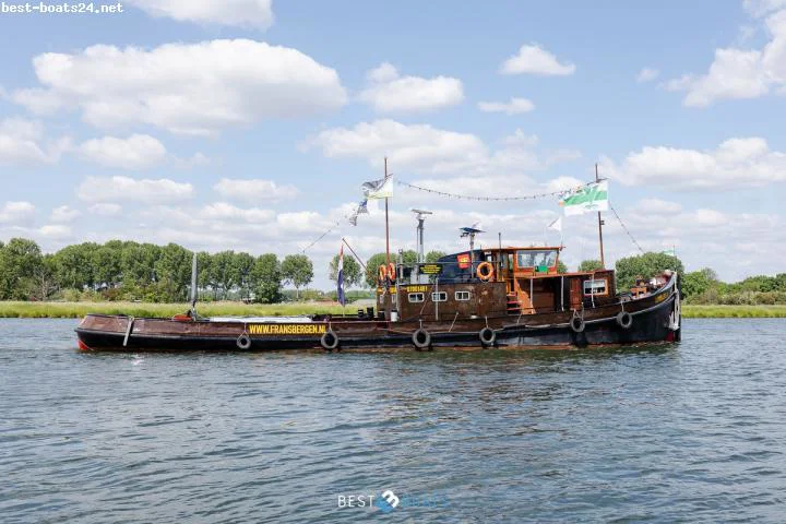 BoatPhoto.alt