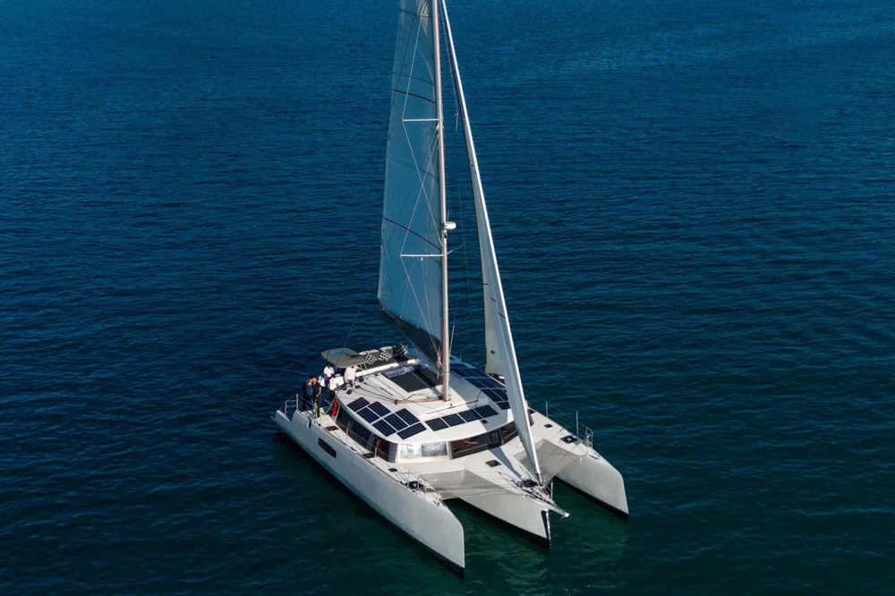 BoatPhoto.coverAlt
