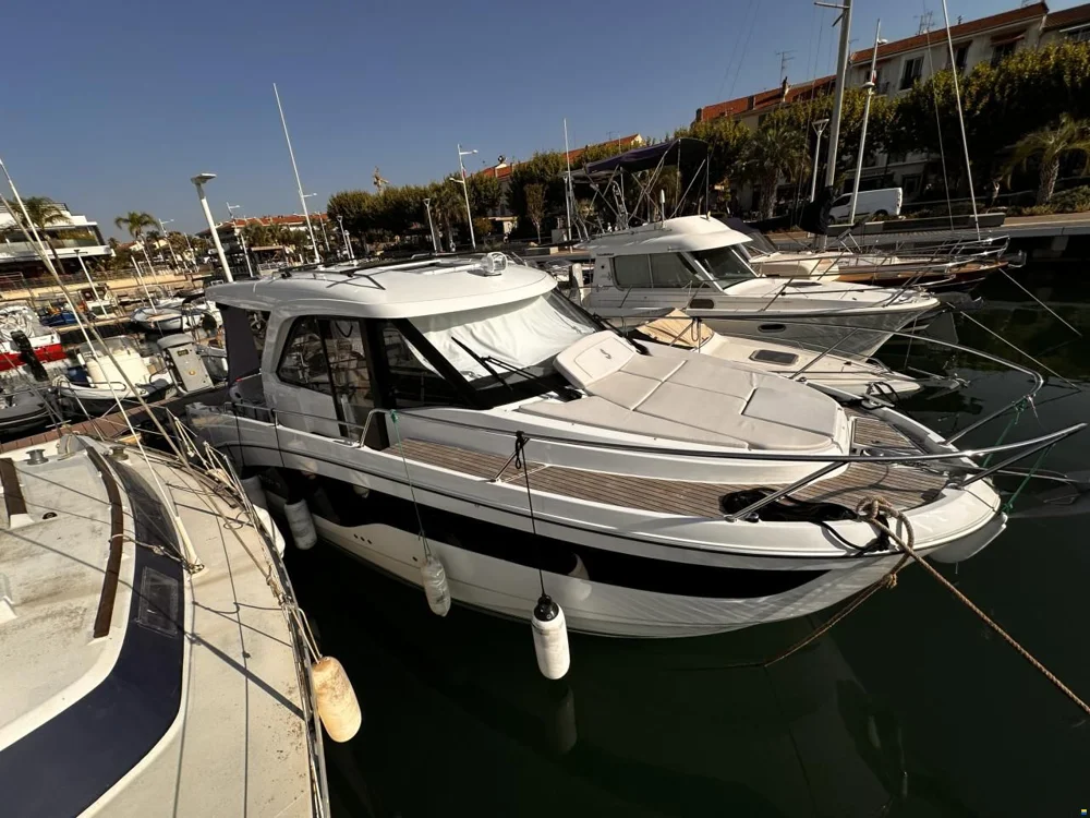 BoatPhoto.coverAlt
