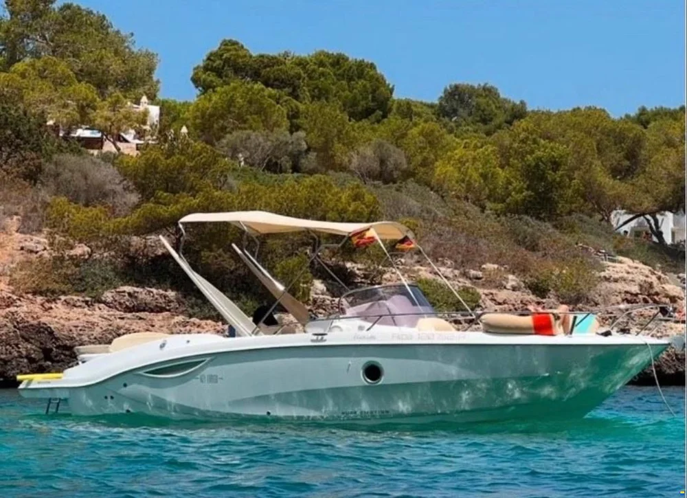 BoatPhoto.coverAlt