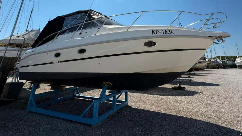 BoatPhoto.coverAlt